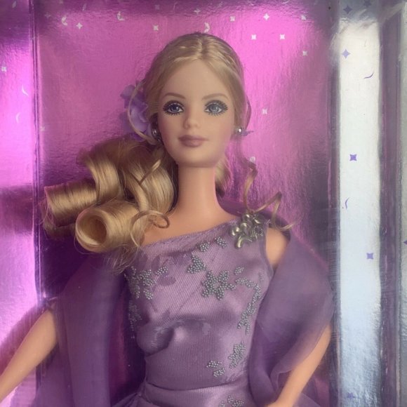Barbie 2003 Collector Edition Lavender Organza Gown - Picture 4 of 9